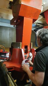 Recuperación "in situ" de bielas de prensa sin desmontar.